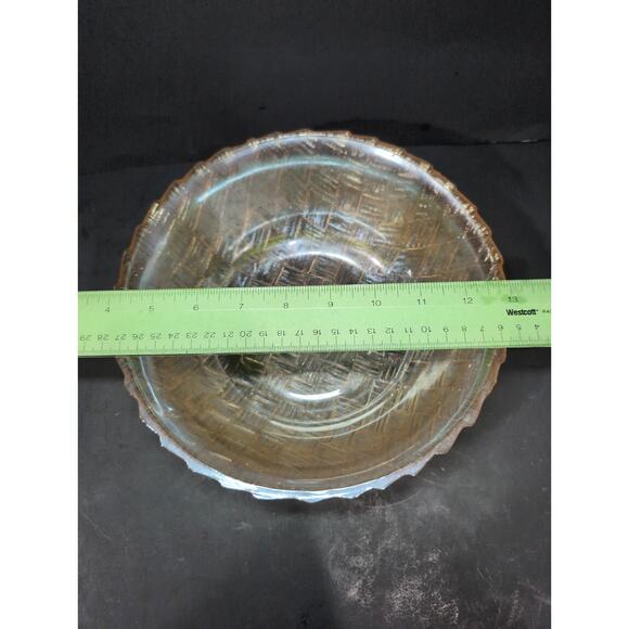 Amber Carnival Glass Serving Bowl, Cross Basket‎ Weave Design, 9" D X 3" H - Picture 9 of 9